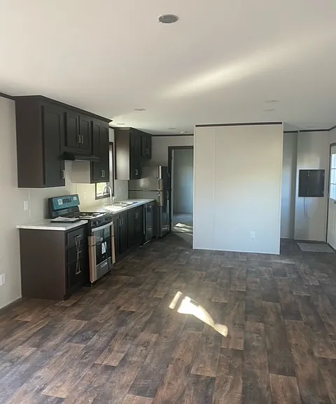 602 NW 9th St #212 — Photo 1