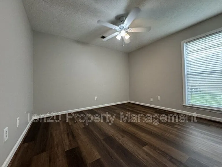 7185 Midland Chase Loop — Photo 8