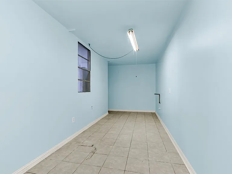 21085 Ramrock Cir — Photo 22