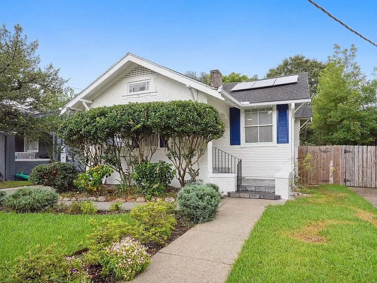 2519 Octavia St — Photo 2