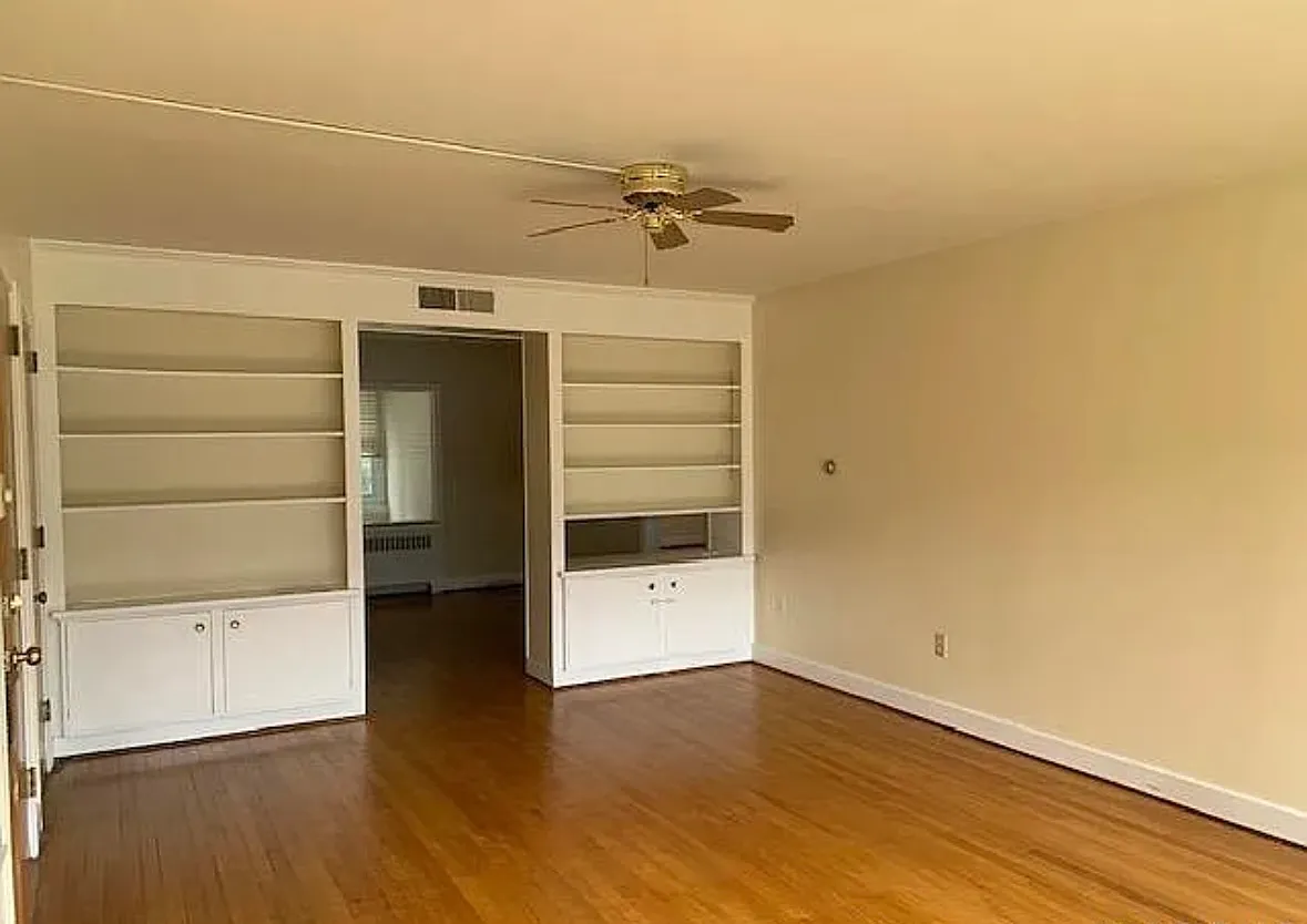 2 bed, 1000 sqft, $1,100 — Photo 1