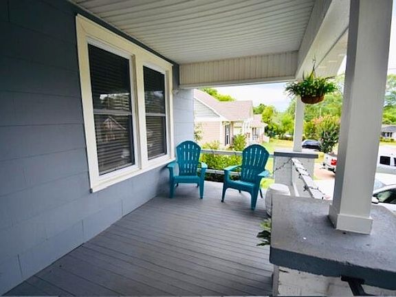 4th image of 176 Bon Air Ave