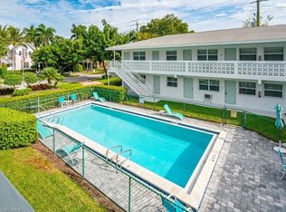 530 4th Ave S #10, Naples, FL 34102