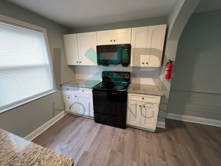 212 Margate Rd — Photo 13