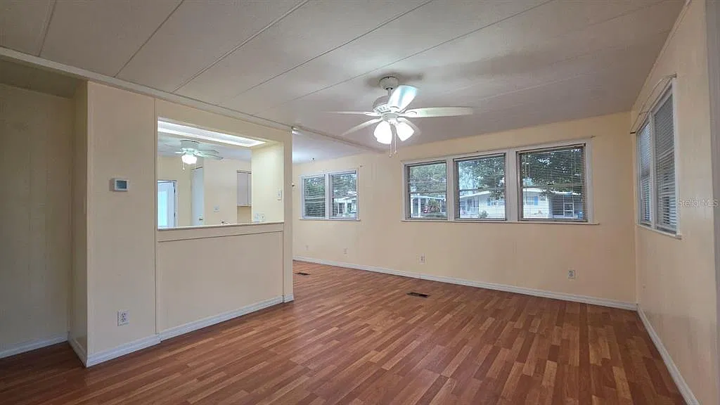 2 bed, 1.0 bath, 690 sqft, $1,275 — Photo 2