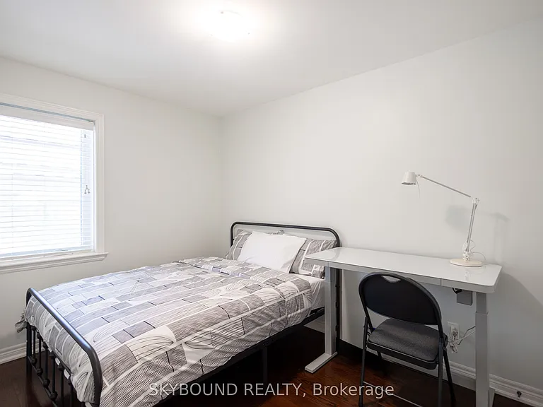 1343 Islington Ave — Photo 13