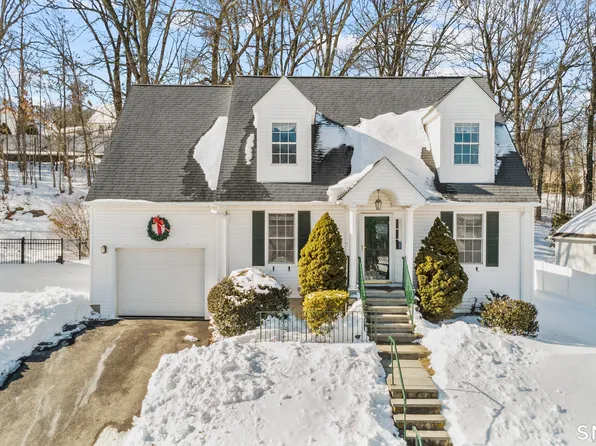 58 Kenmore Avenue, Waterbury, CT 06708