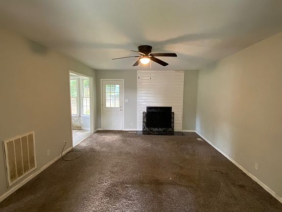 3rd image of 314 Southern Dr
