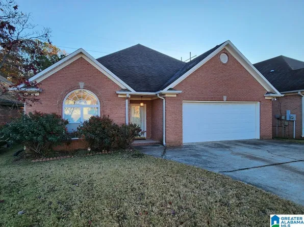 745 Holland Dr, Pleasant Grove, AL 35127