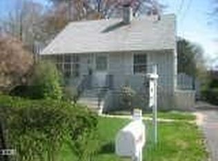 31 Cherry St, Darien, CT 06820