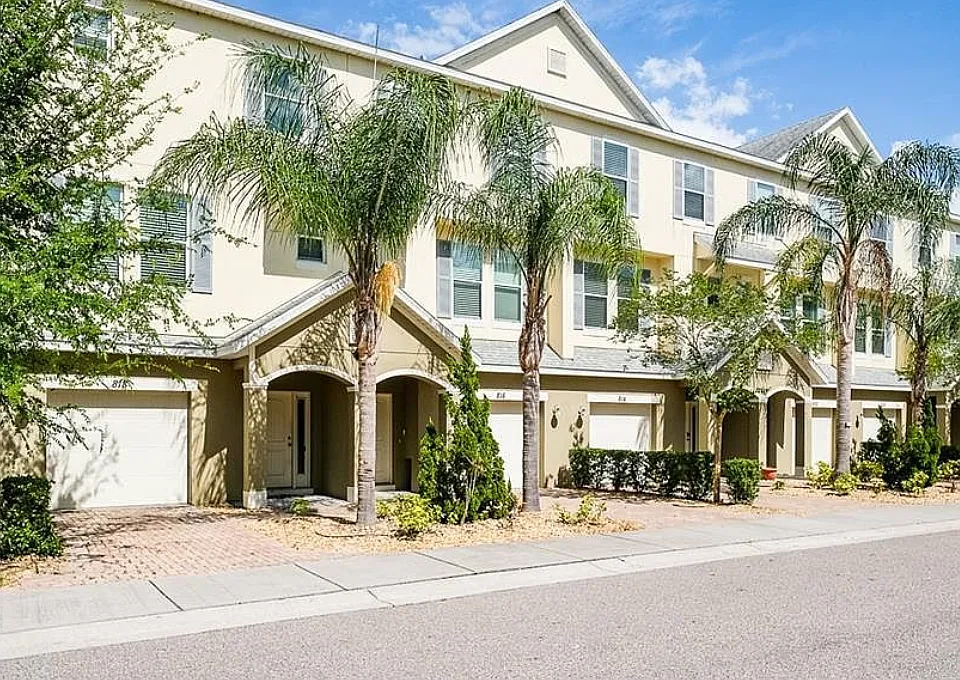 814 Callista Cay Loop