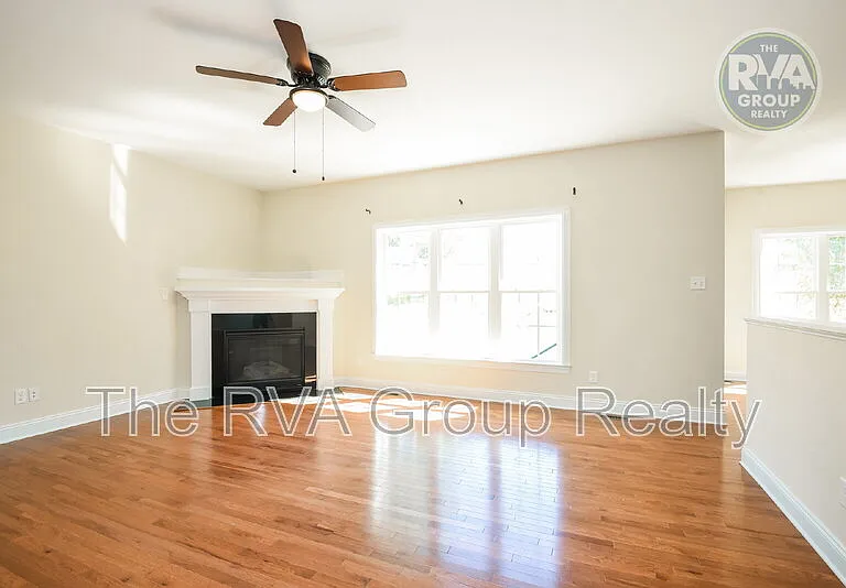 111 Wilkshire Ct — Photo 3