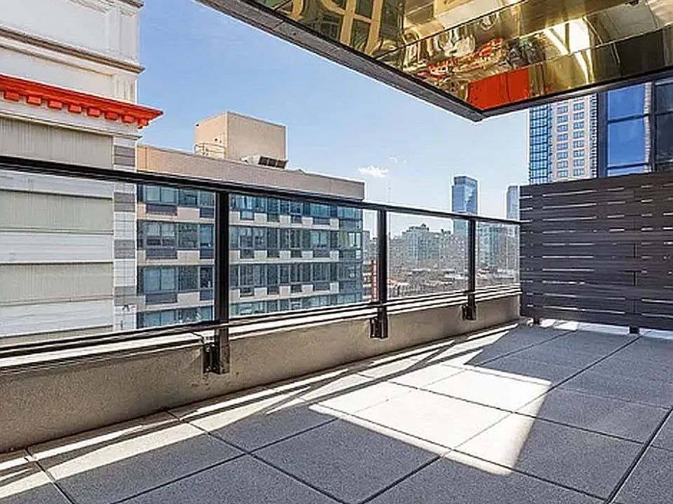 1st image of 260 Gold St #1006JJ