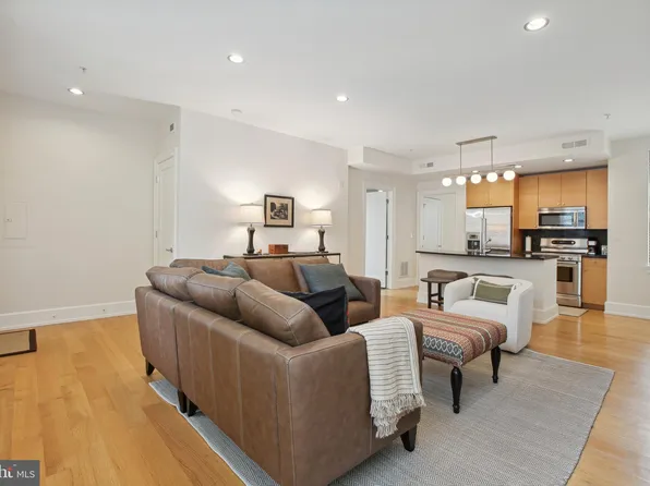2516 Q St NW APT E101, Washington, DC 20007