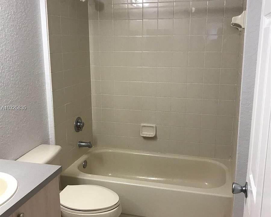 1st image of 1202 Belmont Ln