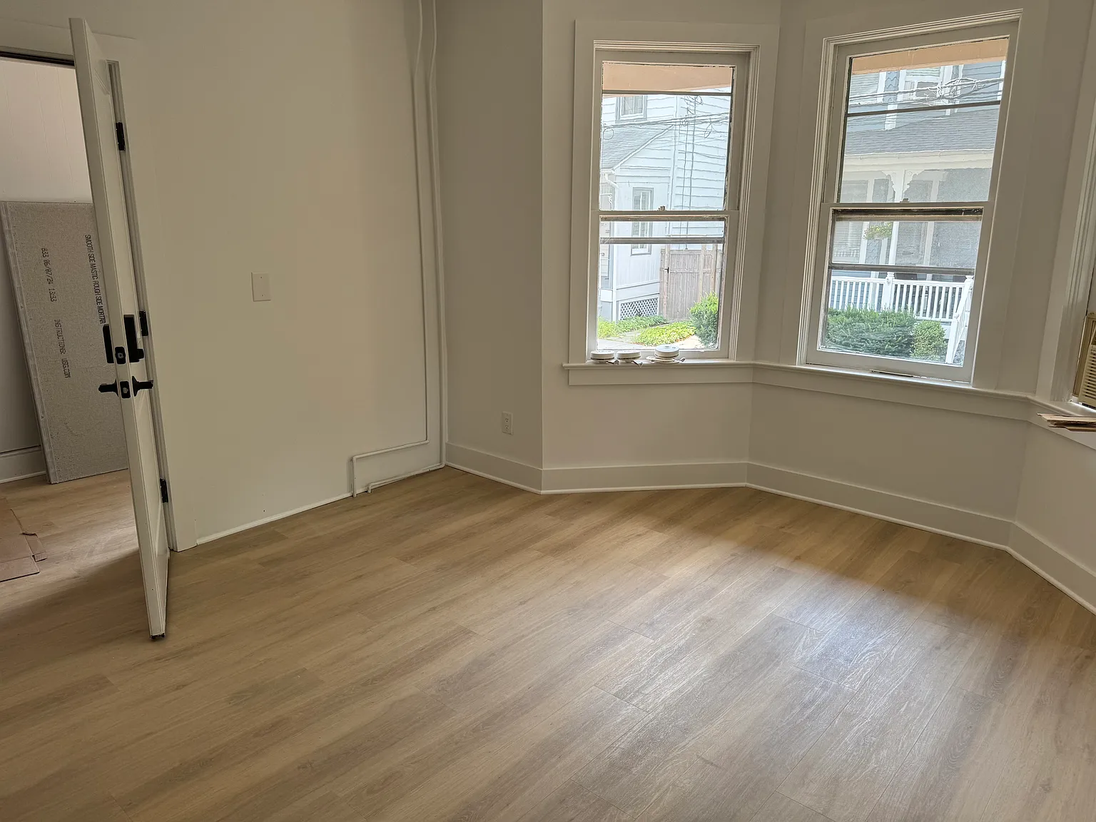 1 bed, 523 sqft, $2,850 — Photo 2