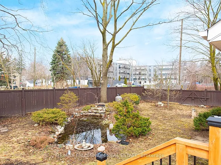 147 Burkholder St #LOWER — Photo 8