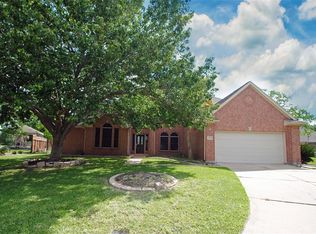 307 N Elder Grove Dr, Pearland, TX 77584