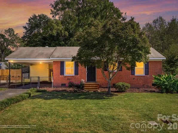 232 Eden Cir, Pineville, NC 28134