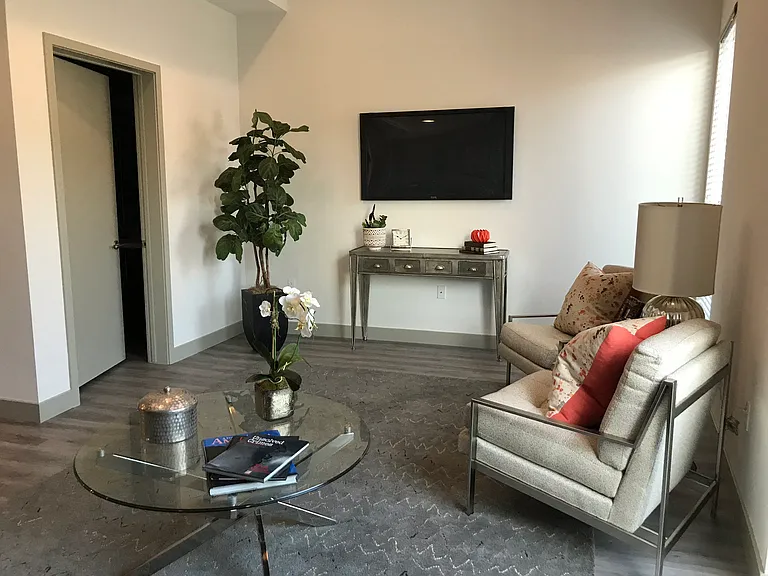 Lido Apartments - 4025 Grandview — Photo 33