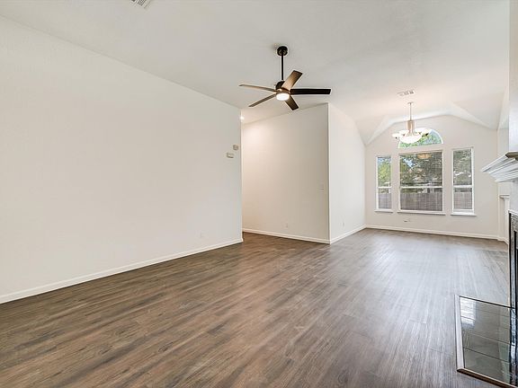 3rd image of 7117 Dagon Dr