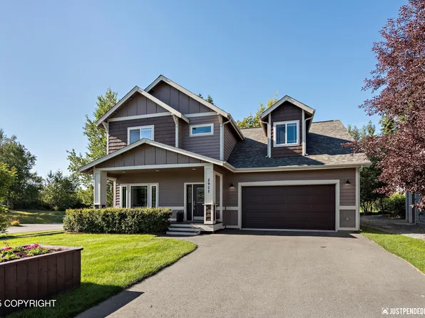 2901 Captain Cook Estates Cir, Anchorage, AK 99517