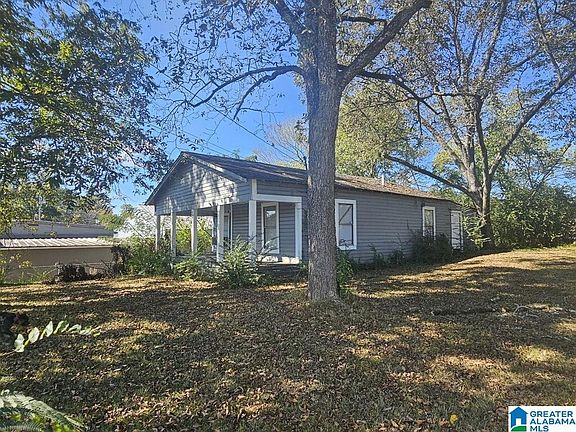 32 1st Ave SE, Graysville, AL 35073 | Zillow