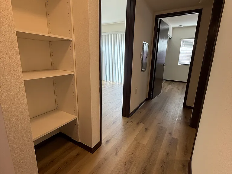 813 S Union Ave #303 — Photo 6