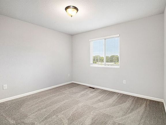 3rd image of 2249 Richardson Ct