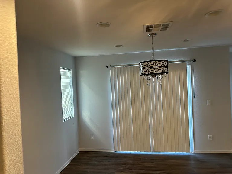 10726 Wrigley Field Ave — Photo 17