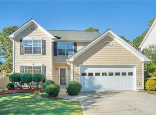 2520 Suwanee Lakes Trl, Suwanee, GA 30024