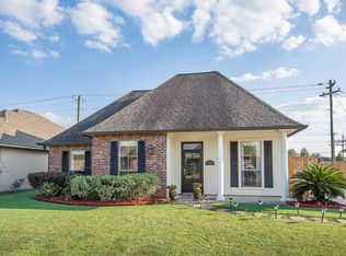 40505 Fox Run Dr, Gonzales, LA 70737