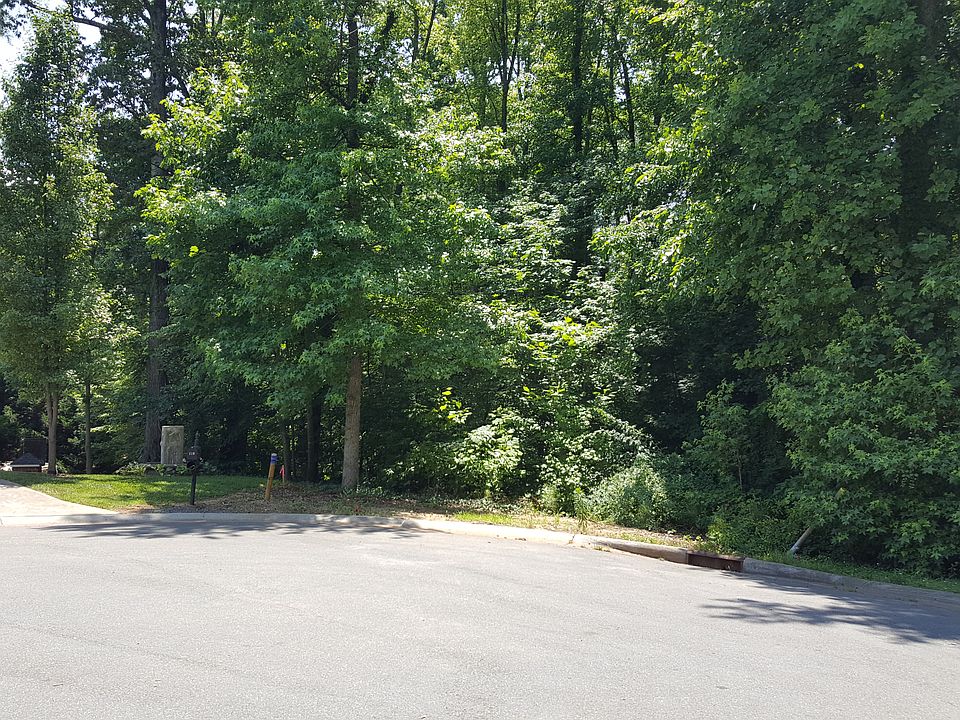 1st image of 118 Cabana Dr