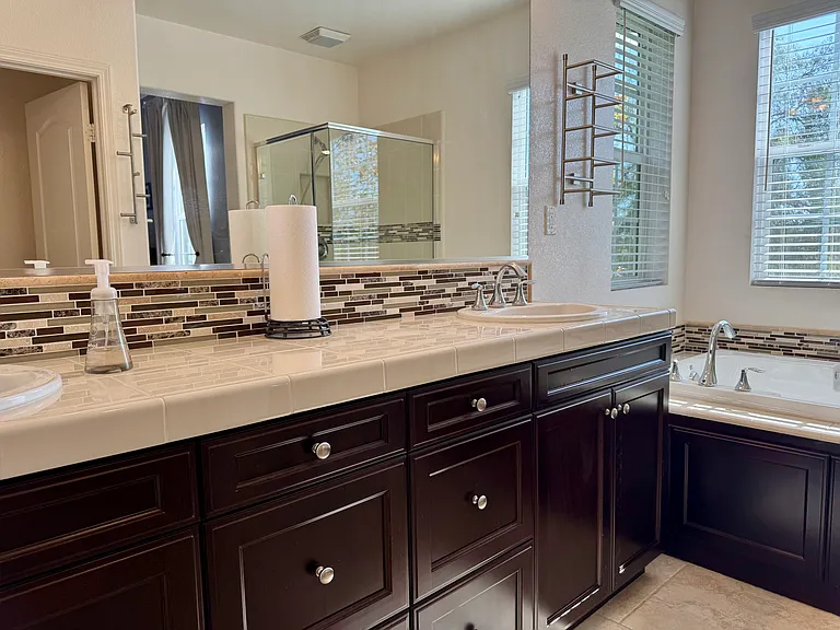 16004 Tierney Gln — Photo 17