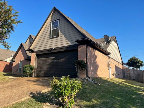 3rd image of 9871 Averbury Dr