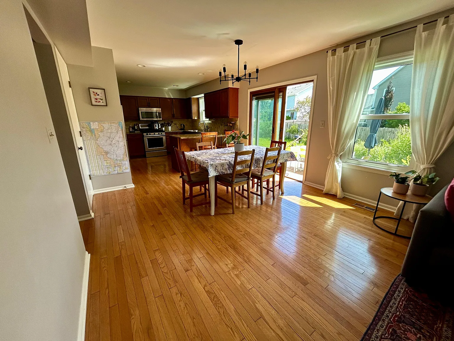 1147 Lakewood Cir — Photo 4