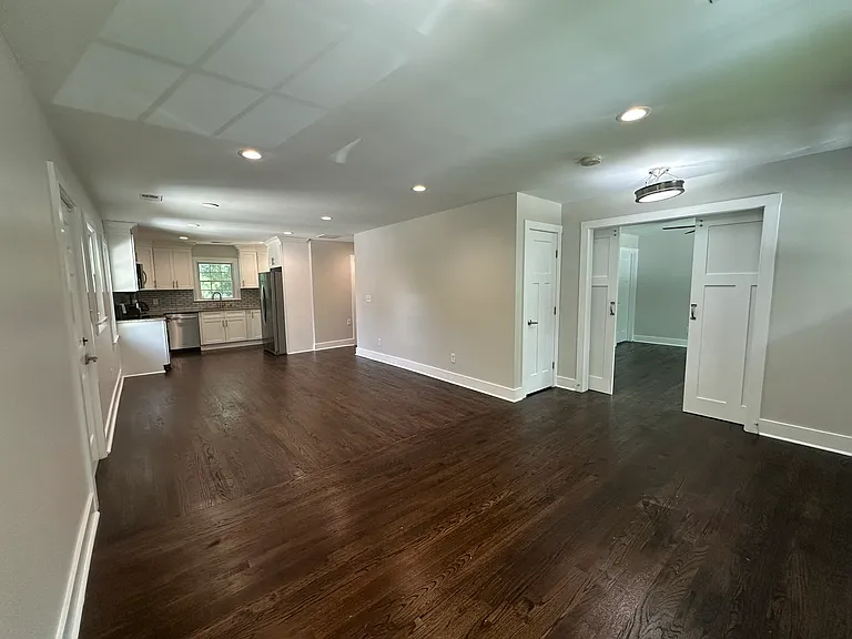 569 Woods Dr NW — Photo 4