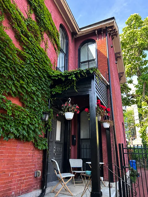 11 Whitney Pl — Photo 4