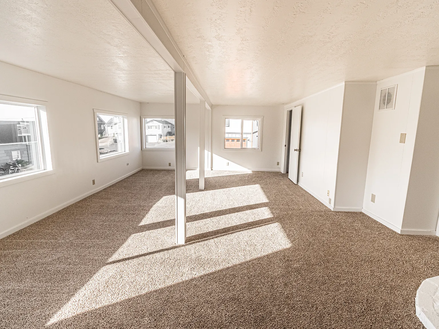 Nelscott Reef Beach Living — Photo 2