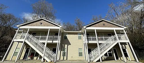 131 Nevada Ave Photo 1