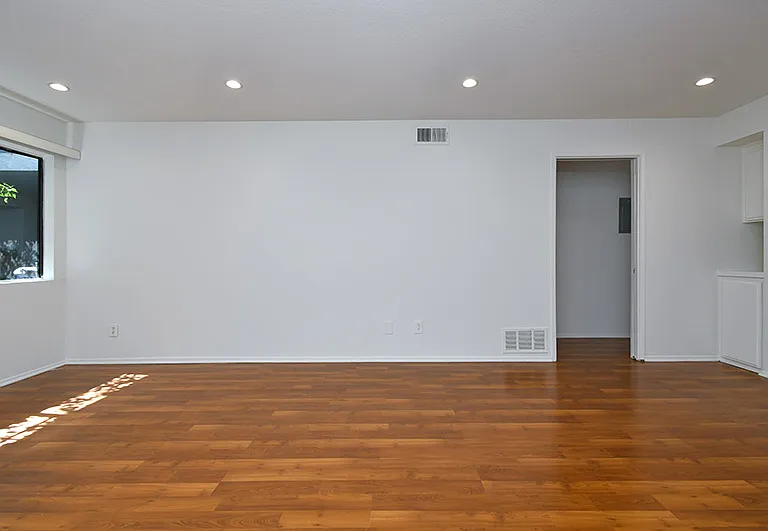 4235 Whitsett Ave #105 — Photo 14