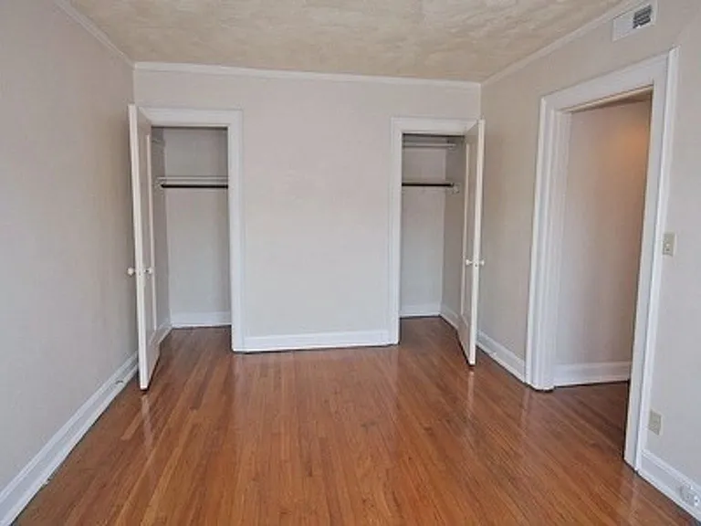 Biltmore Apartments — Photo 5