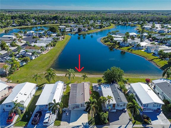 5th image of 2048 Crystal Lake DR