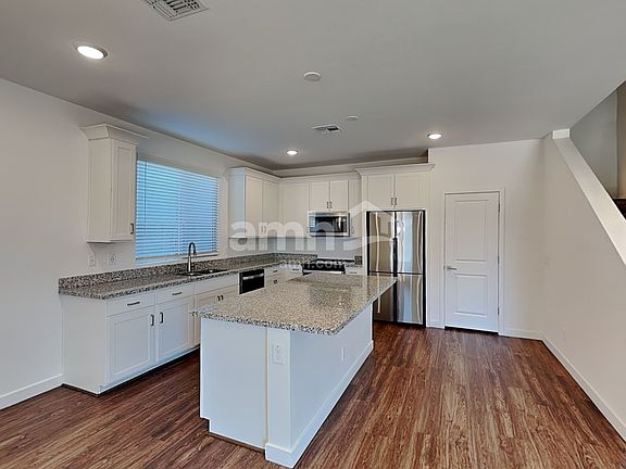 3rd image of 4308 S 105th Dr