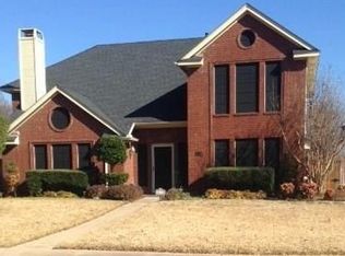 1500 N Finley St, Cedar Hill, TX 75104