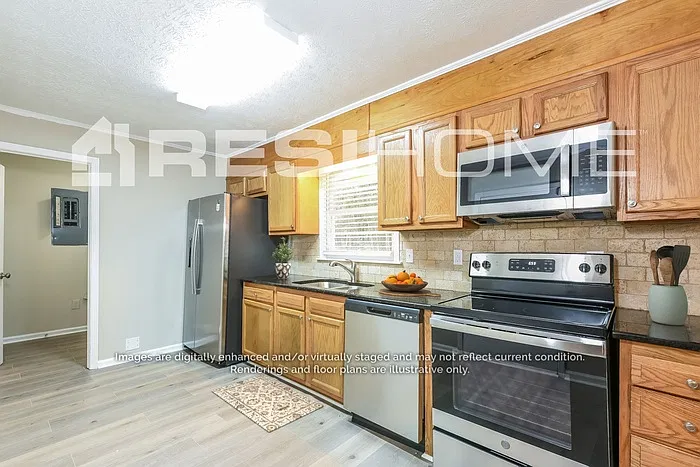 3 bed, 2.0 bath, 1366 sqft, $1,749 — Photo 2