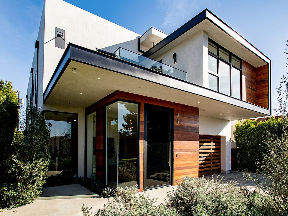 1st image of 818 N Curson Ave
