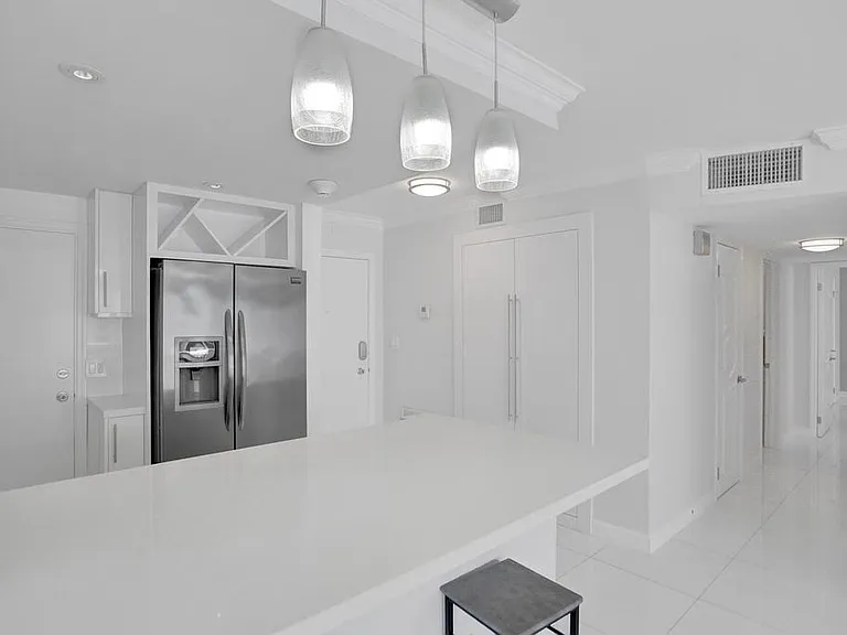 133 N Pompano Beach Blvd #1103 — Photo 8