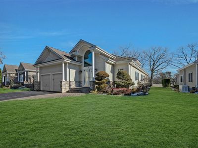 27 Redan Drive, Smithtown, NY, 11787