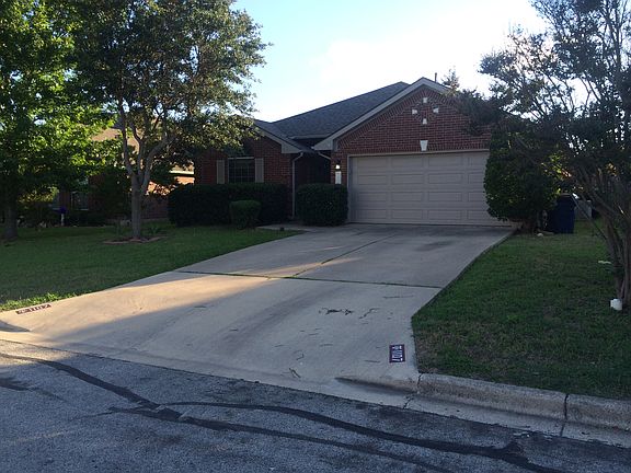 5th image of 1107 Willow Creek Dr